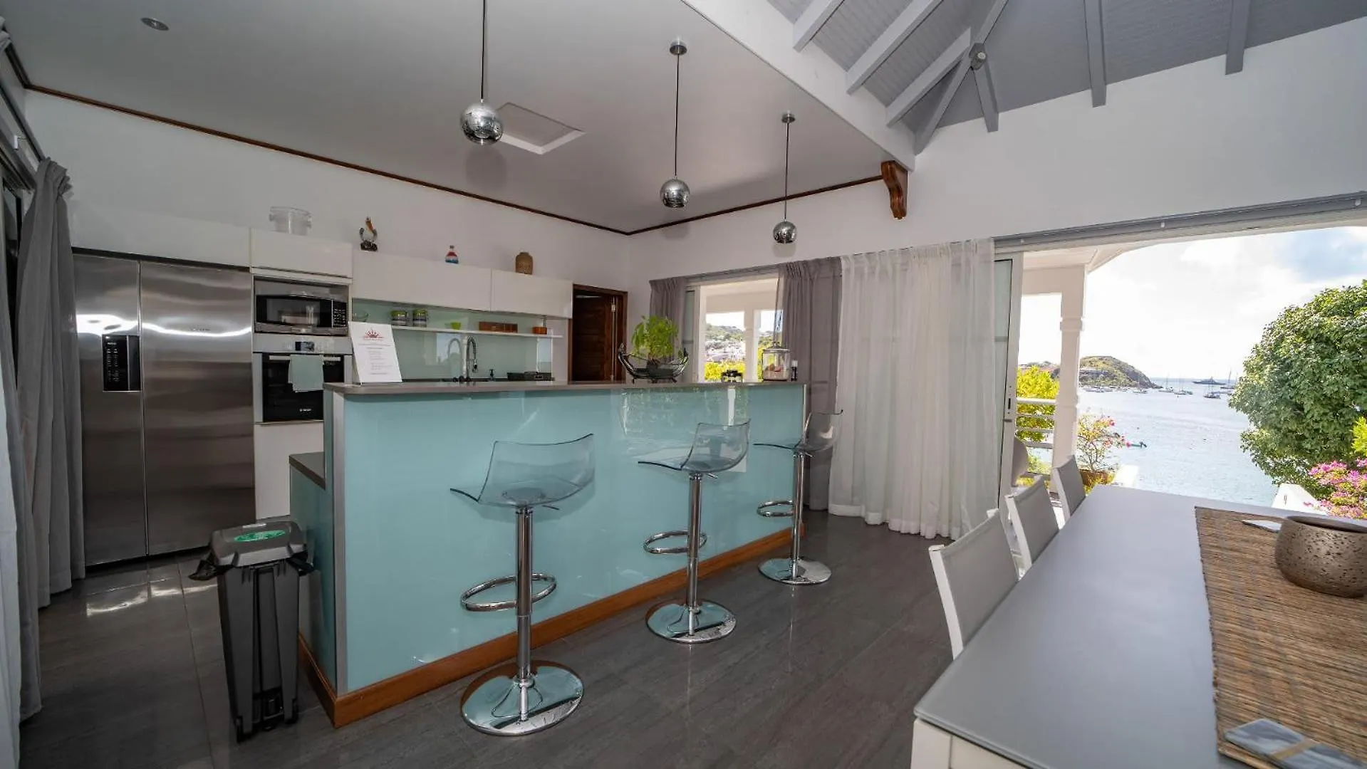 Quiet Villa Surrounded By Tropical Vegetation St. Barthelemy