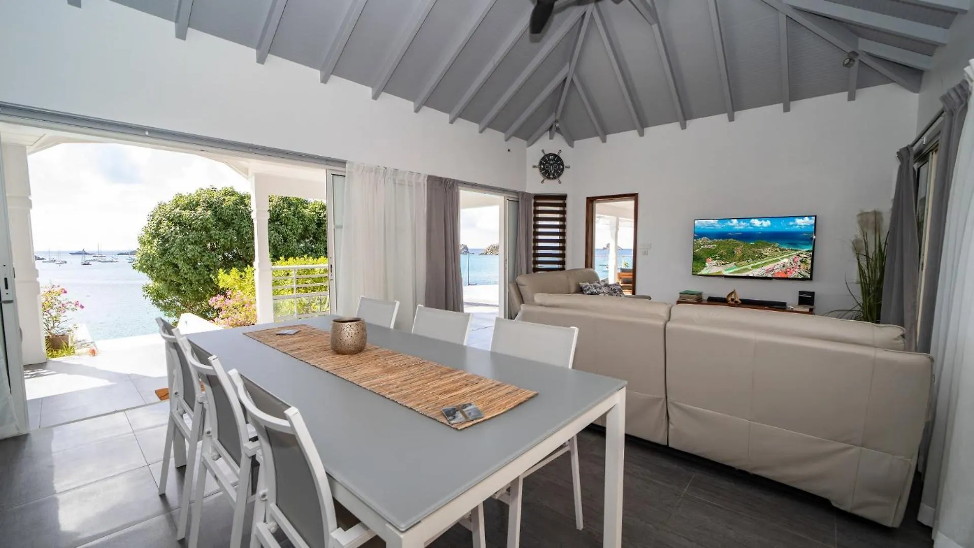 Quiet Villa Surrounded By Tropical Vegetation St. Barthelemy